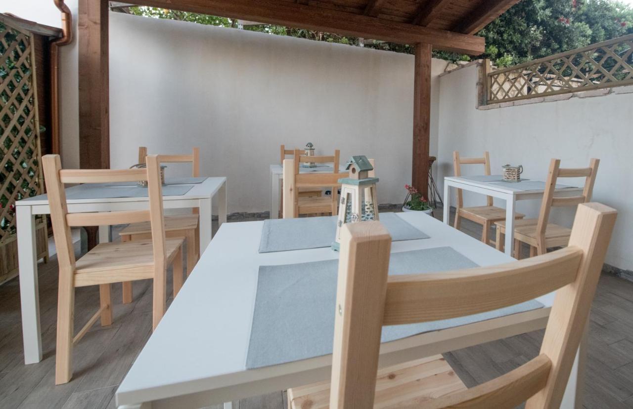 쿠스토나치 Dove Sorge Il Sole B&B 외부 사진
