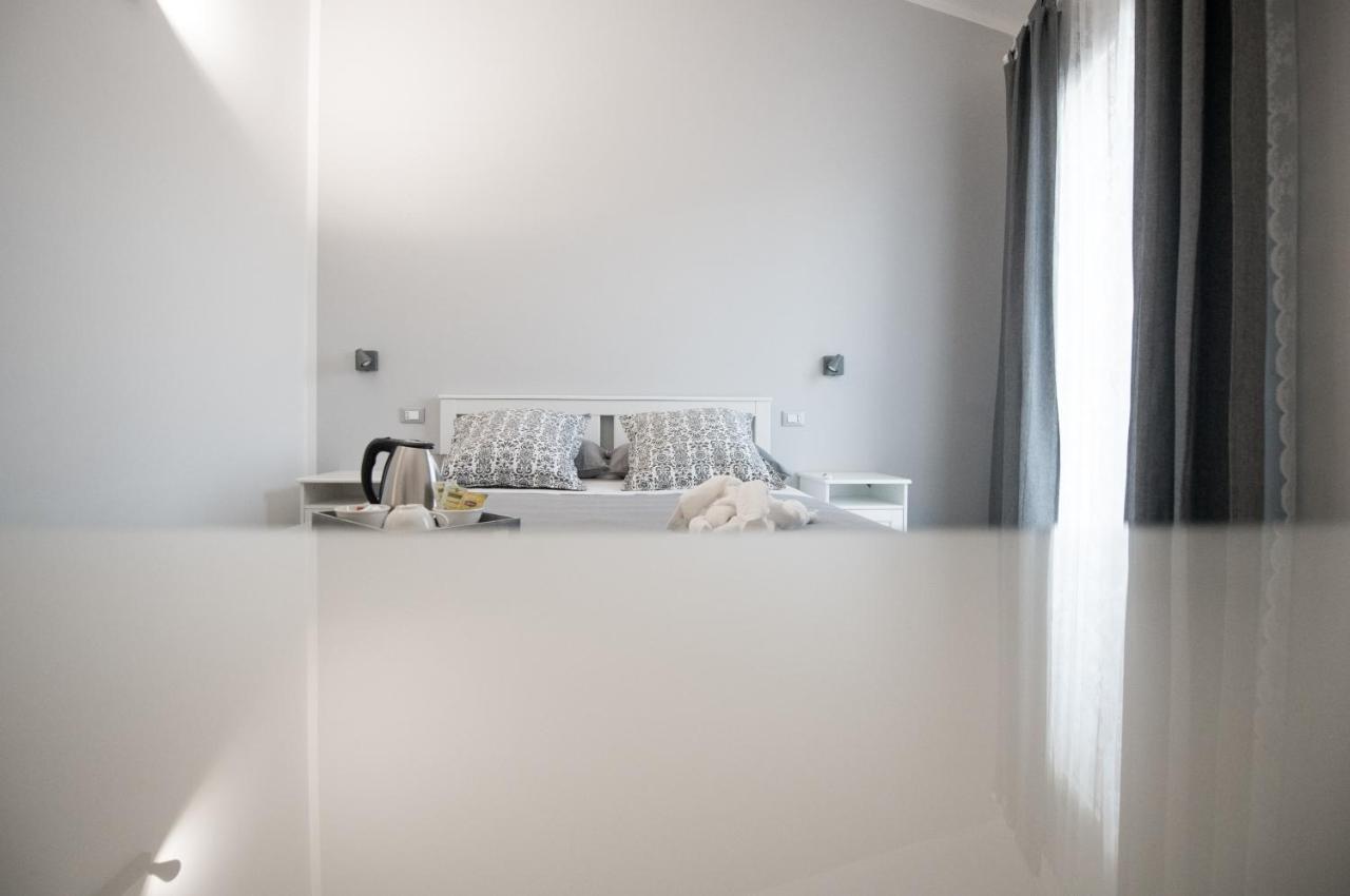 쿠스토나치 Dove Sorge Il Sole B&B 외부 사진