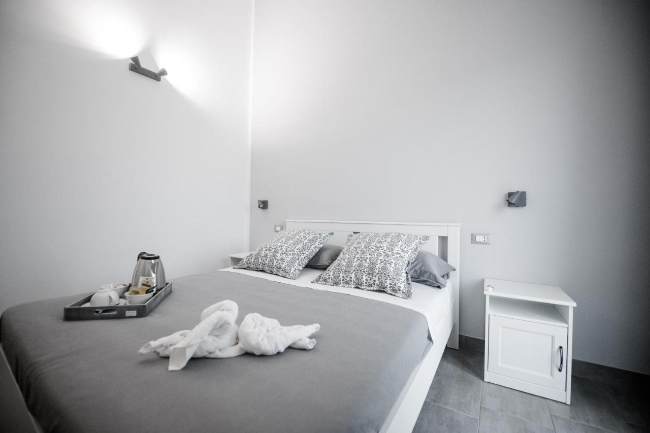 쿠스토나치 Dove Sorge Il Sole B&B 외부 사진